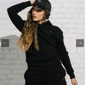 EUC Zyia Black Relaxation Pocket Hoodie